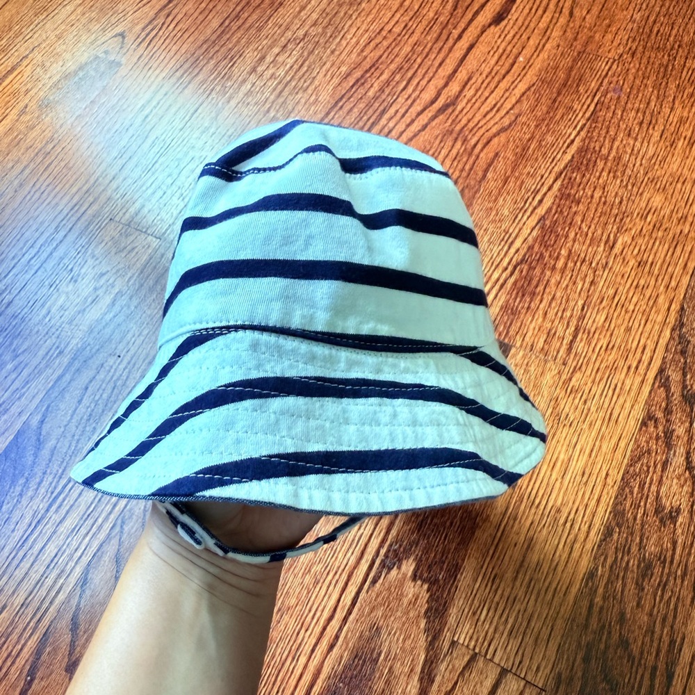 GAP Kids Blue Denim Reversible Bucket Hat - Size 12-18 months - Picture 5 of 6